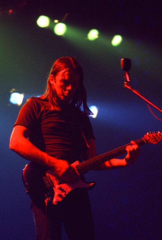 Дэвид Гилмор, 1973. Фото © Robert Jones. Иллюстрация к песне Time (Время) (Pink Floyd)